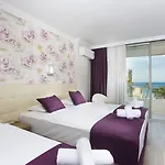 Bueyuek (adults Only) Hotel 4*