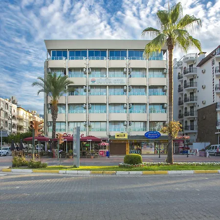 Hotel Bueyuek (adults Only)