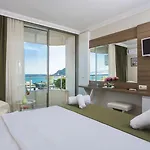 Bueyuek (adults Only)