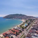 Bueyuek (adults Only) ألانيا