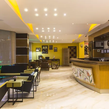 Bueyuek (adults Only) فندق ألانيا