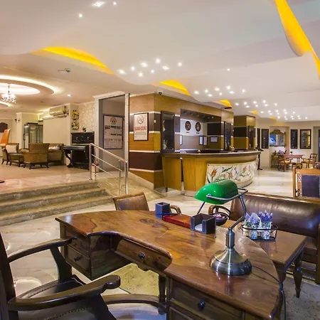 Bueyuek (adults Only) Hotel