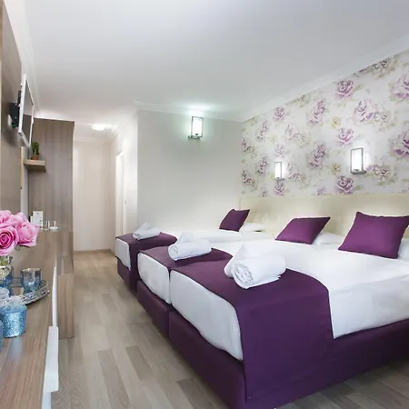 Bueyuek (adults Only) 4*