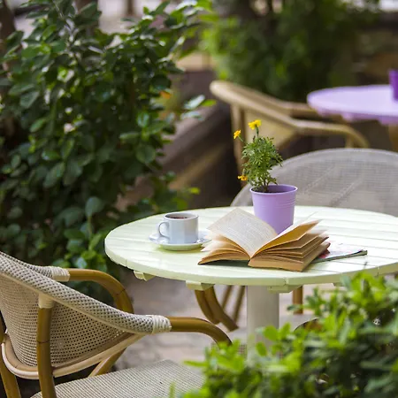 Hotel Bueyuek (adults Only)