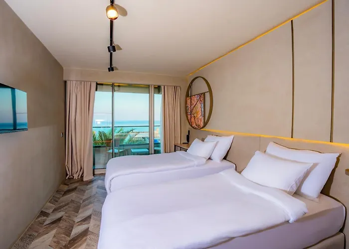 Bueyuek (adults Only) 4*